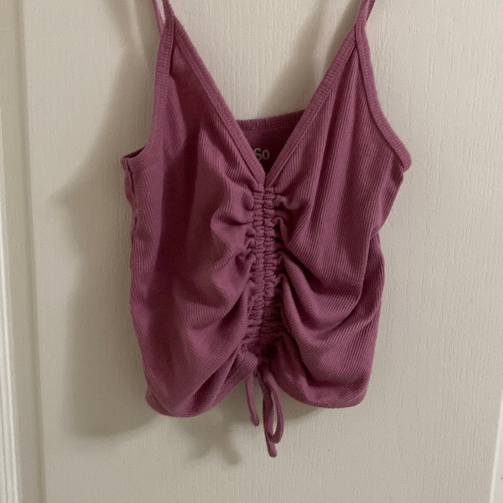 Adjustable crop tank